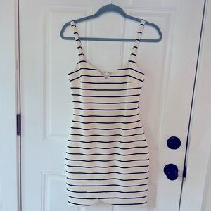 White and navy blue fitted mini dress